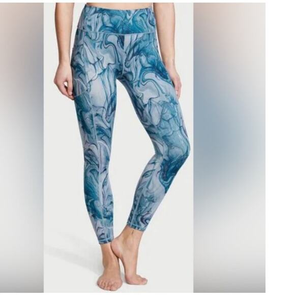 Victorias Secret On Point Flow Pull On Leggings US Women's S - Picture 1 of 5